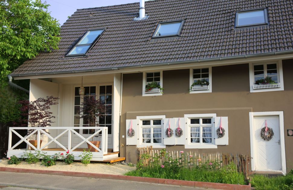 Annas Scheune Front 01